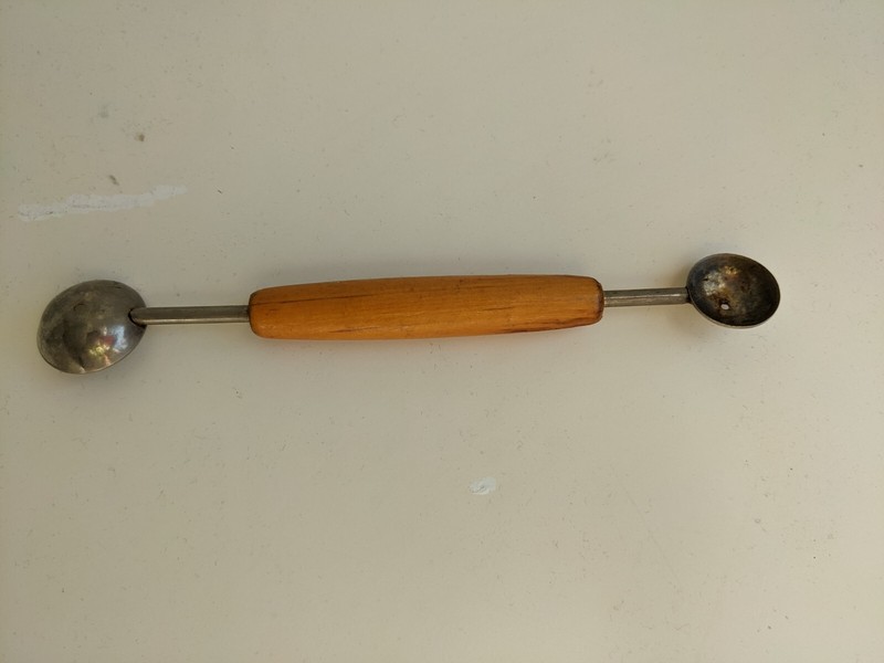 Melon Baller VTG wood handle metal scoops 2 sizes