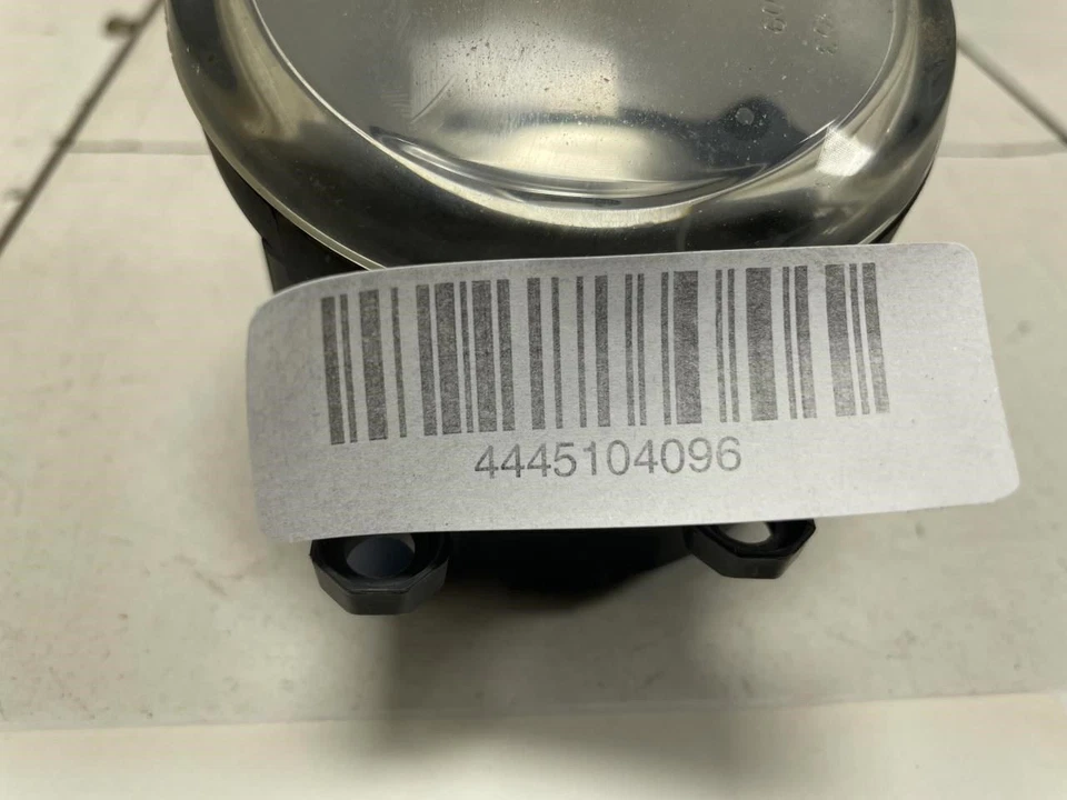 2014 TOYOTA CAMRY FRONT LEFT DRIVER SIDE FOG LIGHT LAMP OEM+ - Image 3 of 4