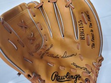 Rawlings Andre Dawson Youth Right Hand Throw RHT Glove RBG155 