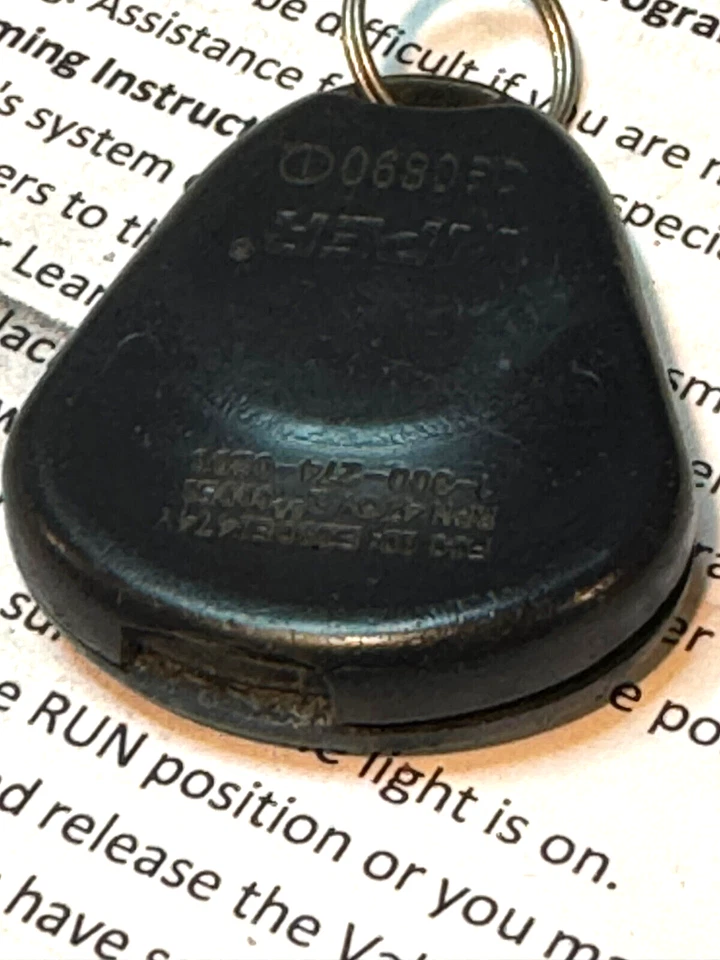 Original OEM VIPER KEYLESS SECURITY ALARM FOB EZSDEI474V CE0890 CAR STARTER 473V - Image 2 of 4