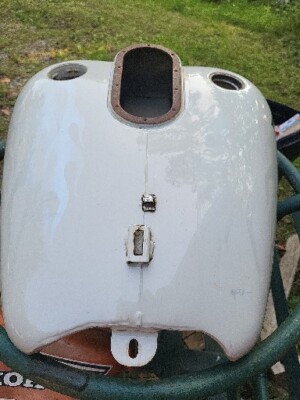 Harley Davidson Road Glide & Electra Glide Ultra Classic Fuel Gas Tank -Dented