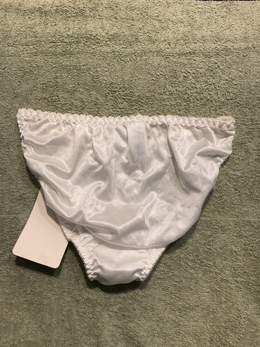 Maidenform Chantilly Satin & Lace String Bikini Panties 5 Small NWT White - 第 10/11 張圖片