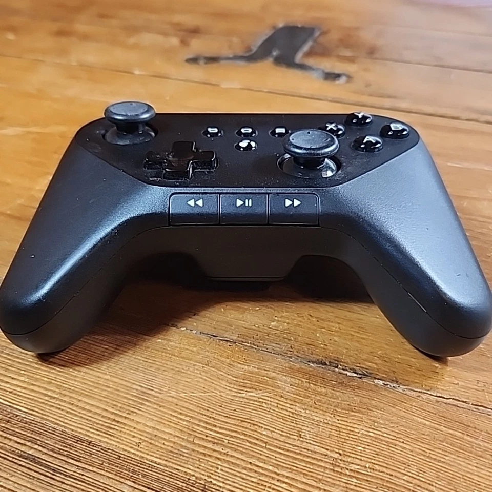 Amazon Fire TV Wireless Bluetooth Game Controller WR26UR Black - Image 2 of 4