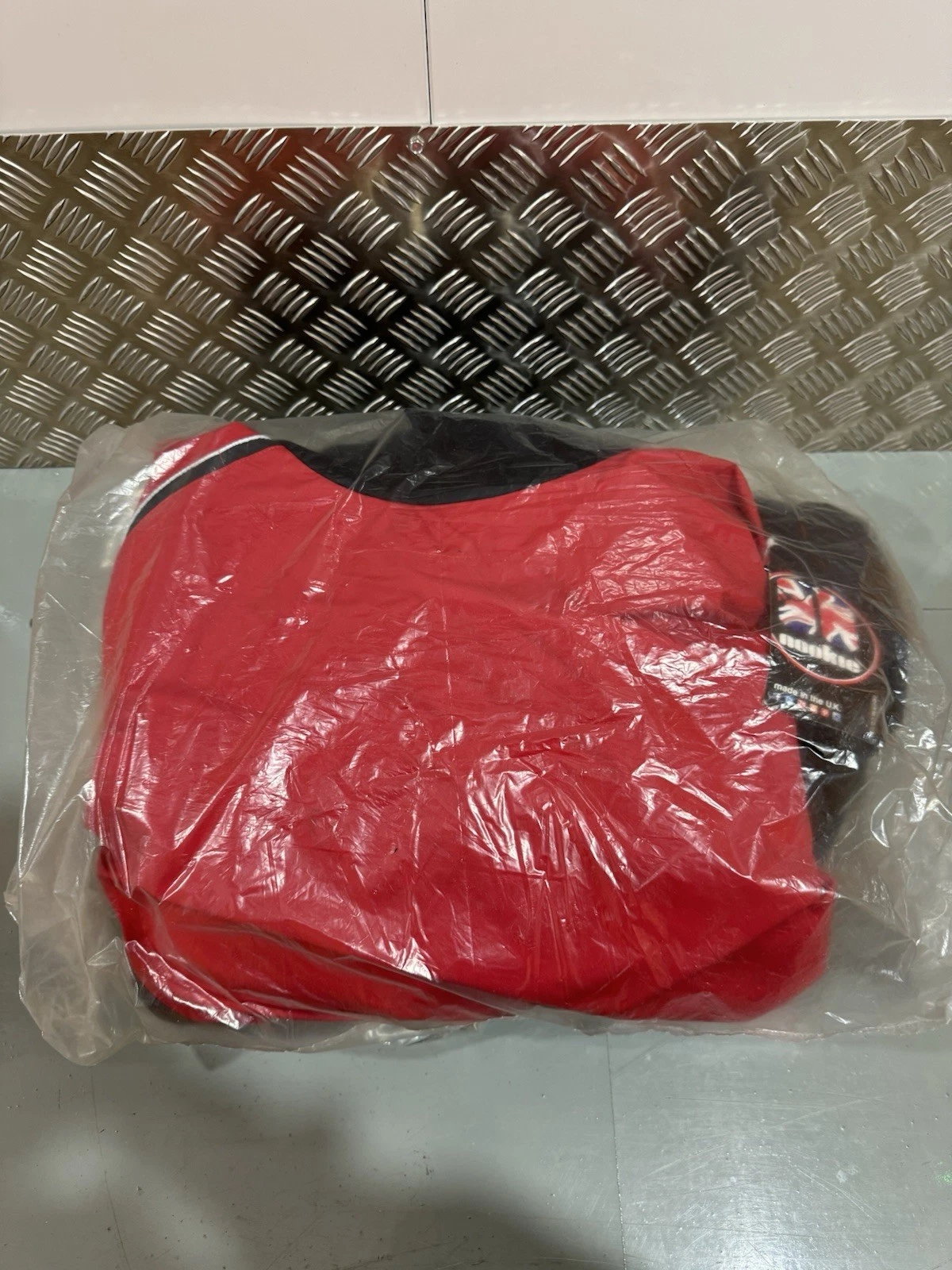 Nookie Fusion Drysuit Full Latex Neck & Cuffs Red & Black Size XXL Brand New 8