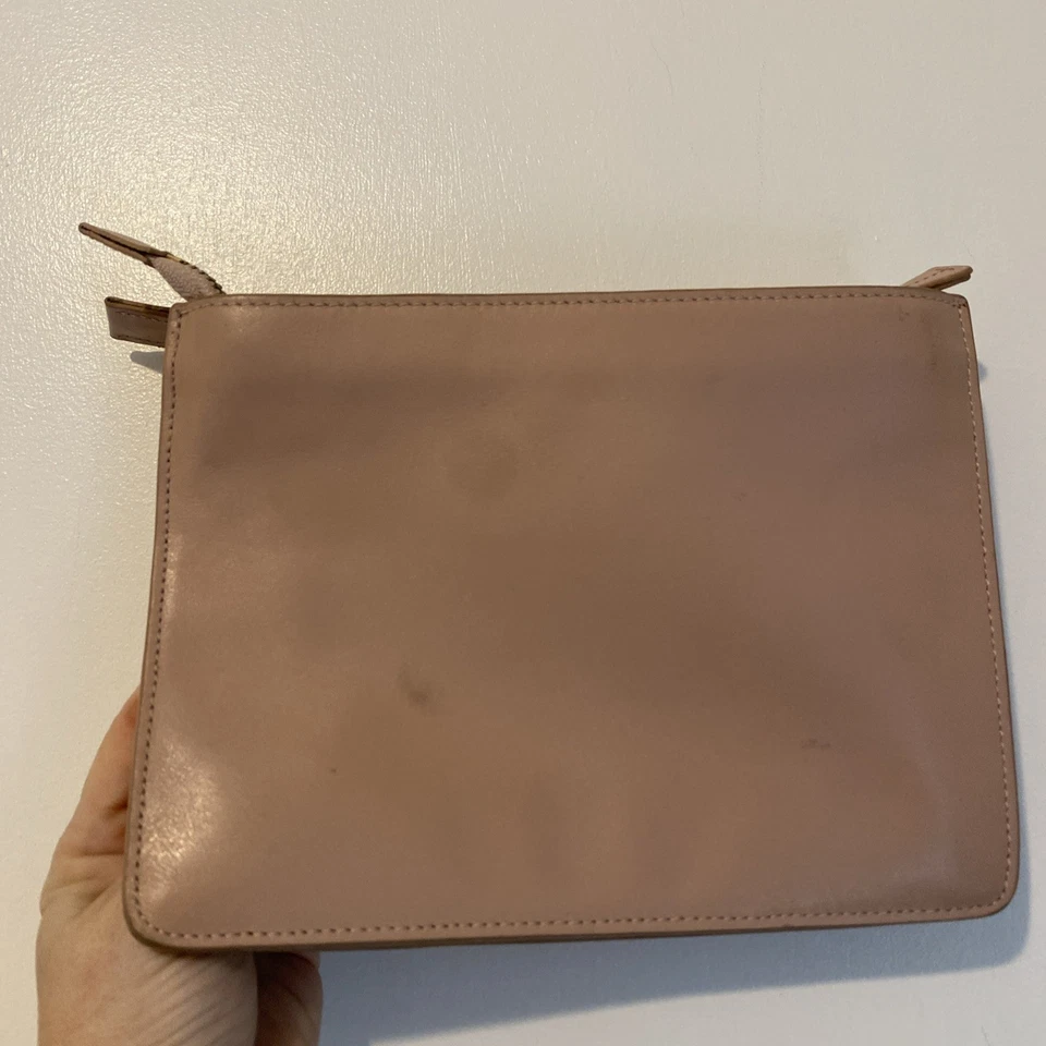 Cartera sin asas múltiple de cuero rosa Halston Heritage sin correas usada Foto 3 de 4