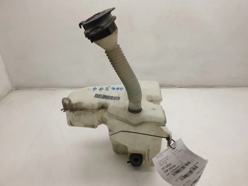 06-07 CONJUNTO DE RESERVATÓRIO DE LAVADORA DE PARA-BRISA LEXUS GS430 - Imagem 2 de 4