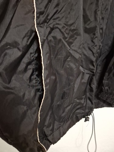 Asics Lightweight Black Mens Windbreaker Packaway Jacket Retro - Picture 3 of 10