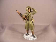 Thomas Gunn KOR010A Korean War USMC Scanning the Horizon  like King  Country