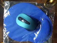 New wireless mouse 2 mouse pads