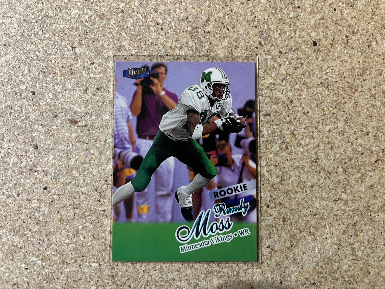 Randy Moss Rookie Card - 1998 Ultra #207 (RC) HOF Vikings Patriots