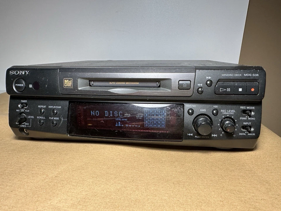 Sony MDS-S38 MiniDisc Deck Recorder Player Digital/Analogeingang