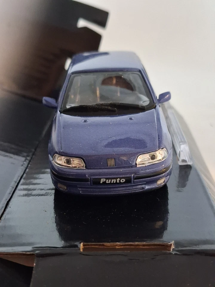 Fiat Punto Cararama scala 1:43. Nuova, vintage. - Immagine 4 di 4