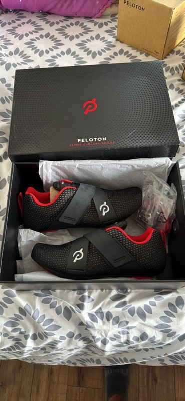 Peloton Altos Cycling Shoes Black/Red Hook & Loop Straps US M 7 US W 8.5