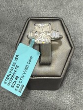 5,63 ctw Moissanit-Verlobungsring im Strahlschliff 0,925 Sterlingsilber Größe 9