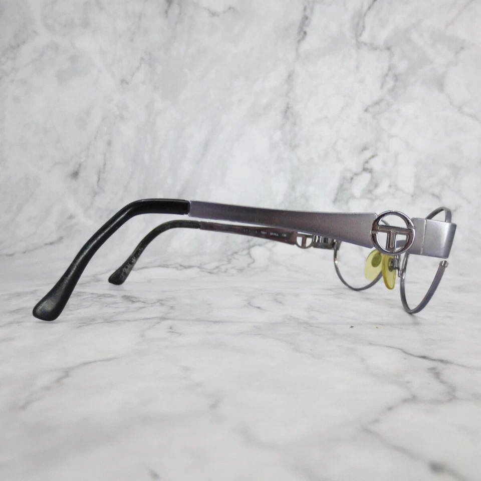 Gafas pequeñas gris metalizado ovaladas Sergio Tacchini ST1062-S T851 53-19-135 Foto 3 de 4