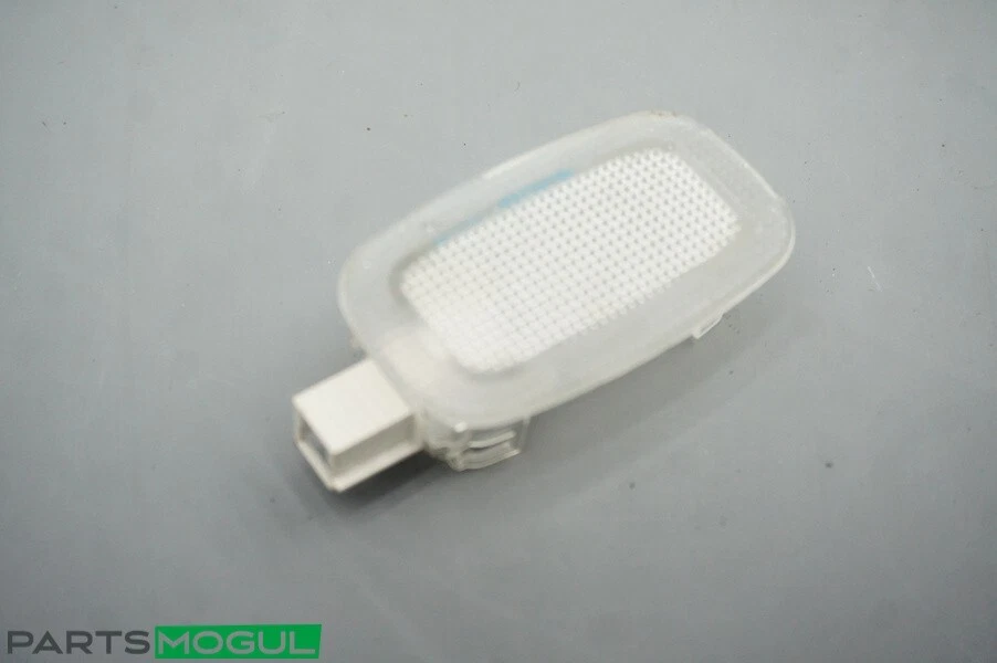 Luz interior delantera Mercedes-Benz SL550 2011-2020 0028202101 OEM Foto 3 de 4