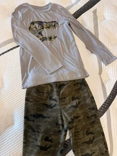 EUC Jumping Beans Size M (8) Long Sleeve Shirt & Fleece Camouflage Joggers/PJs