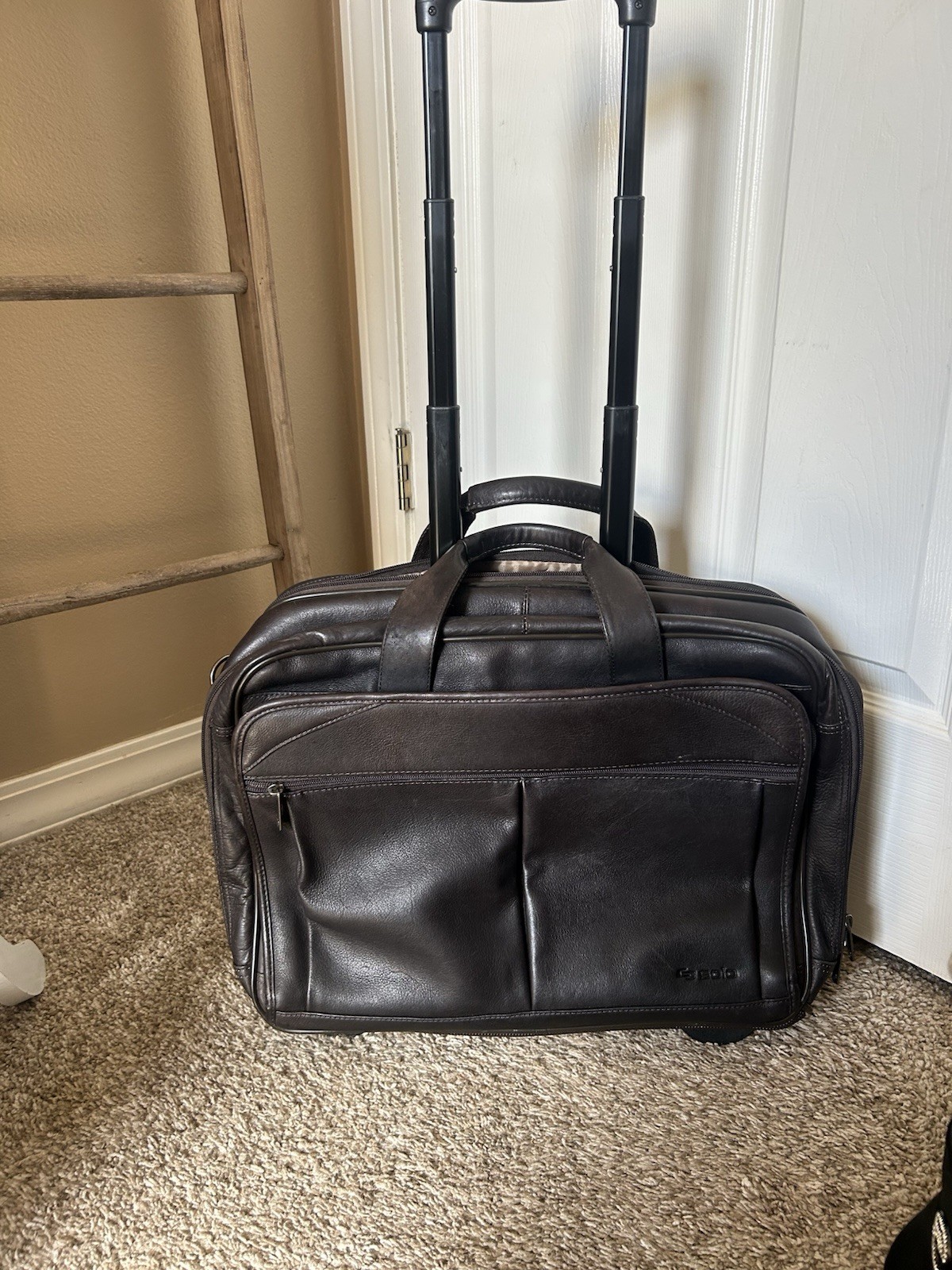 Solo New York Walker D529-3 Briefcase Messenger Bag Leather 