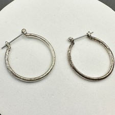 VTG Silver Tone Textured Hoop Earrings Round Minimalist Fashion Jewelry