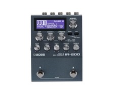 Boss IR-200 Amp & IR Cabinet Pedal