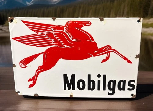 VINTAGE 12” X 8” MOBILGAS PEGASUS PORCELAIN PUMP PLATE METAL SIGN