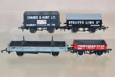 HORNBY PECO DAPOL RAKE of 4 AYCLIFFE CHANCE & HUNT TRIMSAN WAGON & LOAD nv
