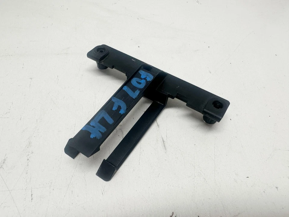 H30946 2010-2015 宝马 535i GT 550i GT 轮胎压力传感器安装支架 原始设备制造商 — 第 2/4 张图片