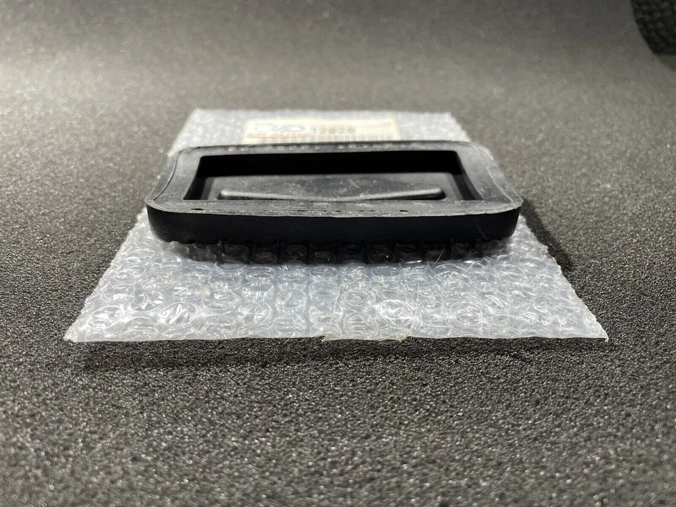 84 - 02 TOYOTA 4RUNNER GOMA FRENO PEDAL PASTILLA OEM NUEVO Foto 3 de 3