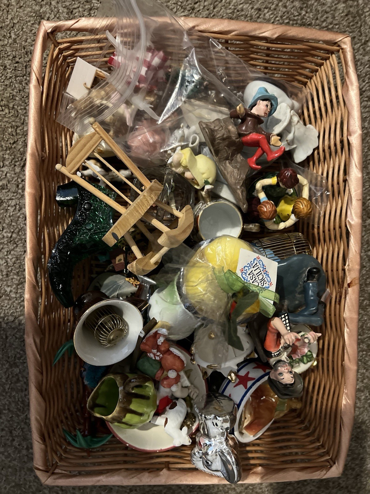 Huge Lot of Broken Items for Recycling Or Crafts (6lbs+)