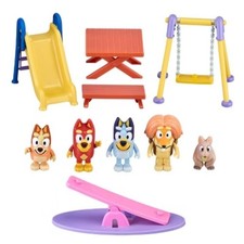 Bluey Deluxe Park Themed Playset: Bingo Figurine, Outdoor Adventure