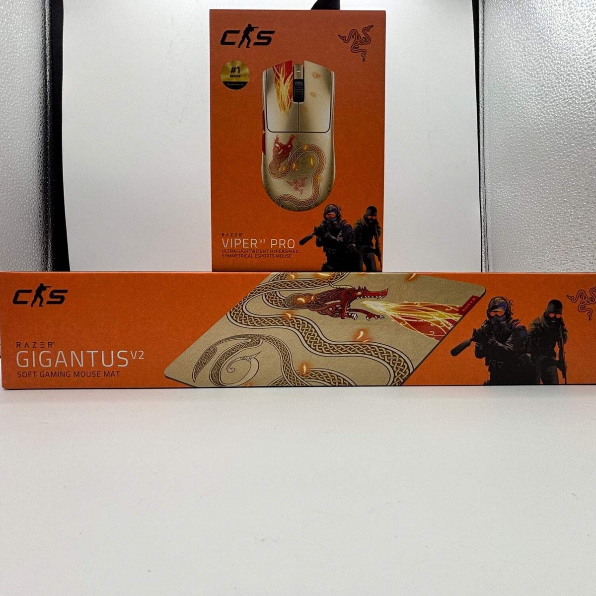 Razer Viper V3 Pro + Gigantus V2 Large Mousepad Counter Strike 2