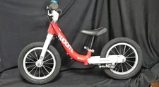 Woom 1 Original Balance Bike Ultralight 12-inch Red