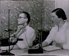 LG867 1954 Wire Photo SINCERITY TESTED Lie Detector Polygraph Science Project