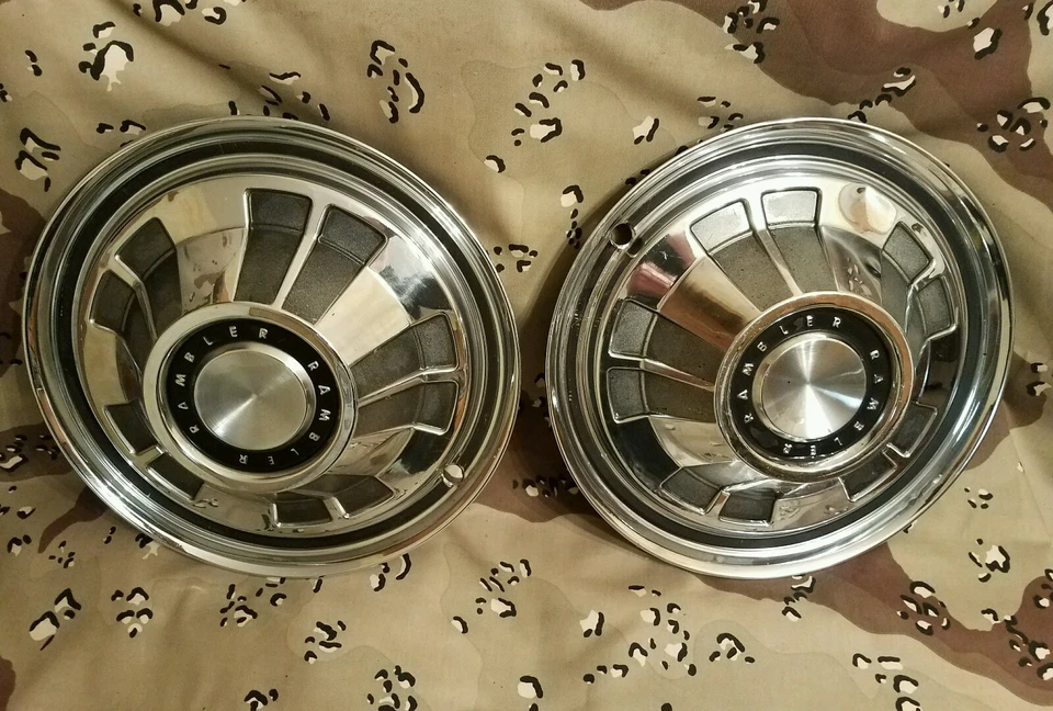 Juego de 2 tapacubos AMC Rebel Rambler American 1967 1968 OEM Foto 4 de 4