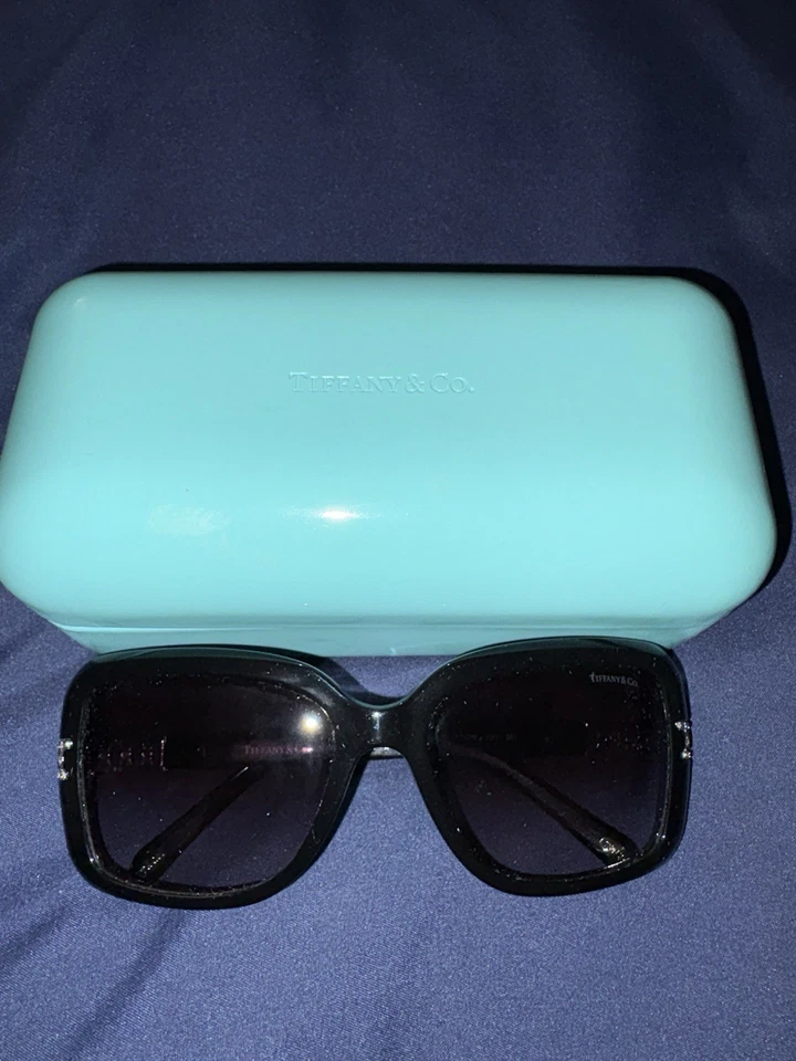 Gafas de sol para mujer Tiffany & Co. TF 4025-B 8001/3C Foto 2 de 4