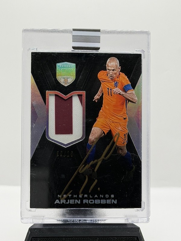2018 Panini Eminence Arjen Robben Patch Auto /10 Match Worn