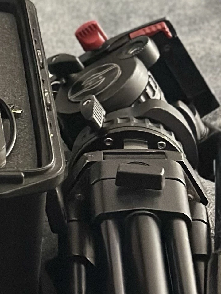 Sachtler FSB 6 Fluid Head Tripod With Quick Release Plate - Image 2 of 4