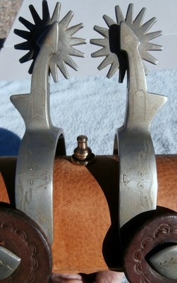 Steer Head  Arrow Shank August Buermann Old Spurs w/ Leather Wild Rose Straps