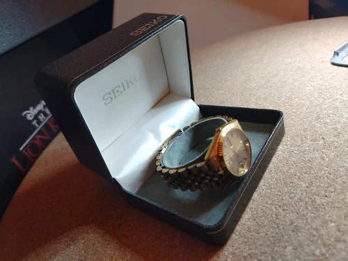 Seiko 7N43-8111 Vintage 1995 - Two Tone Jubilee - Spare Links - Boxed - Superb