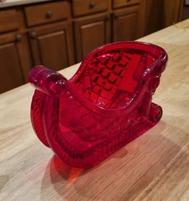 🎄Santa Sleigh Centerpiece Red Plastic Container, Candy Dish, Planter, Decor