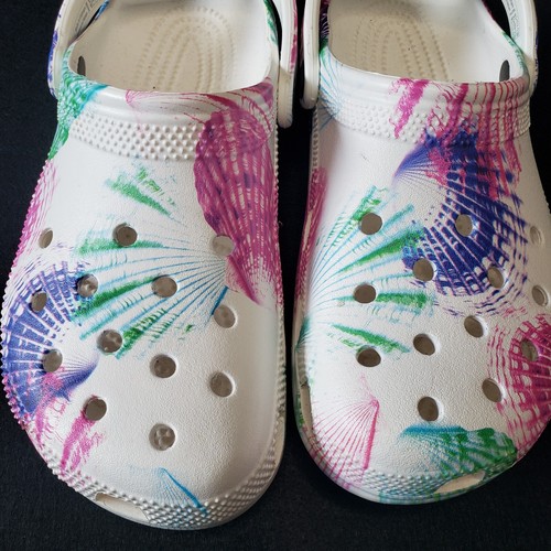 CROCS Classics Cyber Beach Clogs White & Seashells Women's Size 10 -Mens Size 8 - Picture 3 of 8