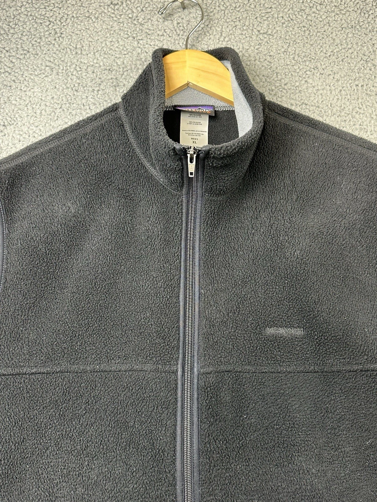 patagonia synchilla fleece full zip outdoor hiking jacket
