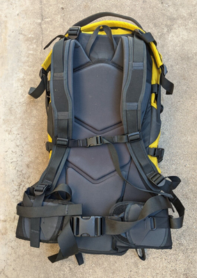 Arc'teryx M30 30L Backpack Black Yellow Snowboard Skiing Medium