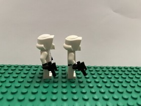 LEGO Star Wars Scout Trooper Minifigures Lot of 2 (Set 9489)