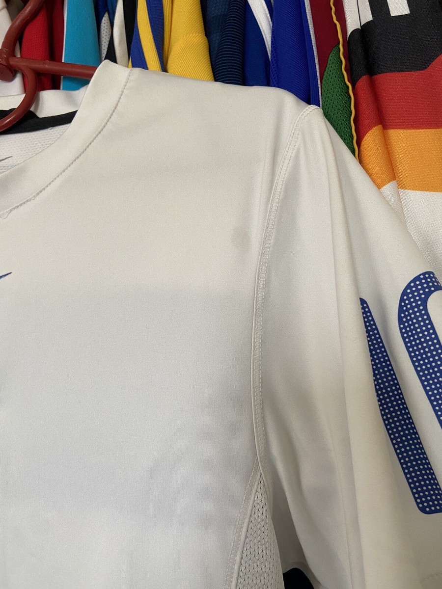 NIKE 激レアブラジル代表 トレーニングシャツ2010 白 カカモデル #10 激レアNIKE ブラジル代表 トレーニングシャツ2010 白 カカモデル #10
