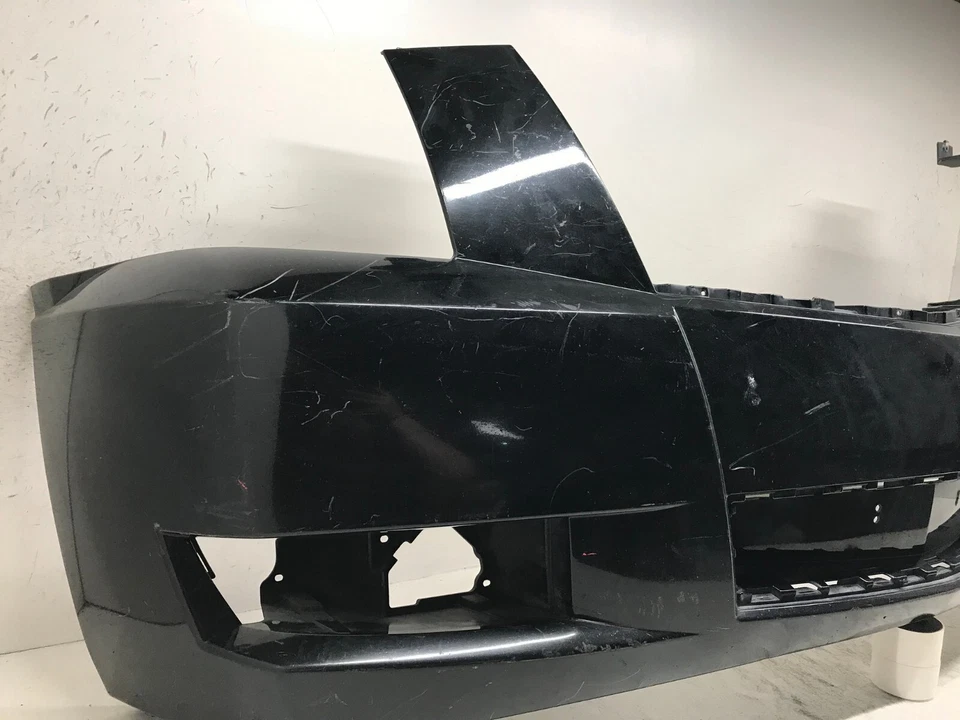 Capa de para-choque dianteiro preta 2008-2014 Cadillac Escalade Platinum 25975452 fabricante de equipamento original - Imagem 4 de 4