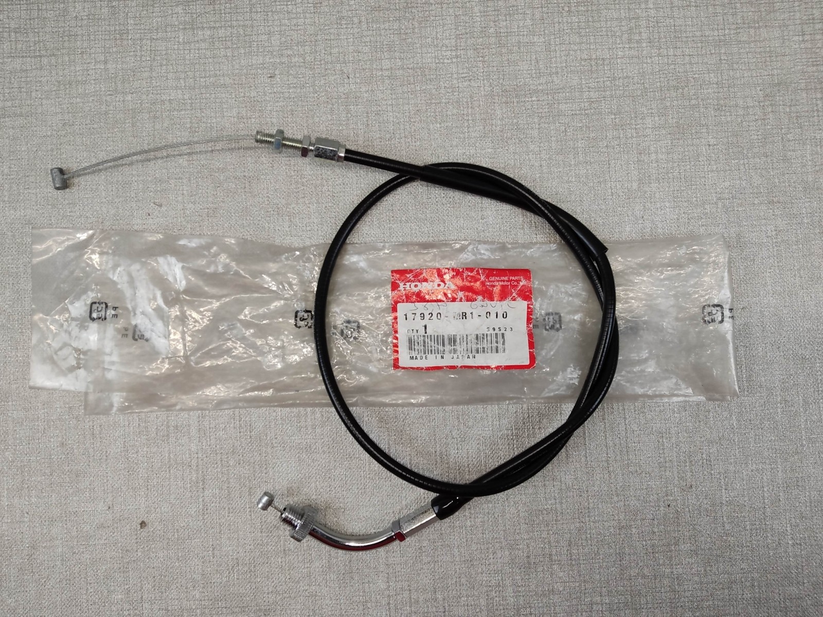 Cable de gaz retour VT600CJ 88 commande accelerateur moto 17920MR1010 noir