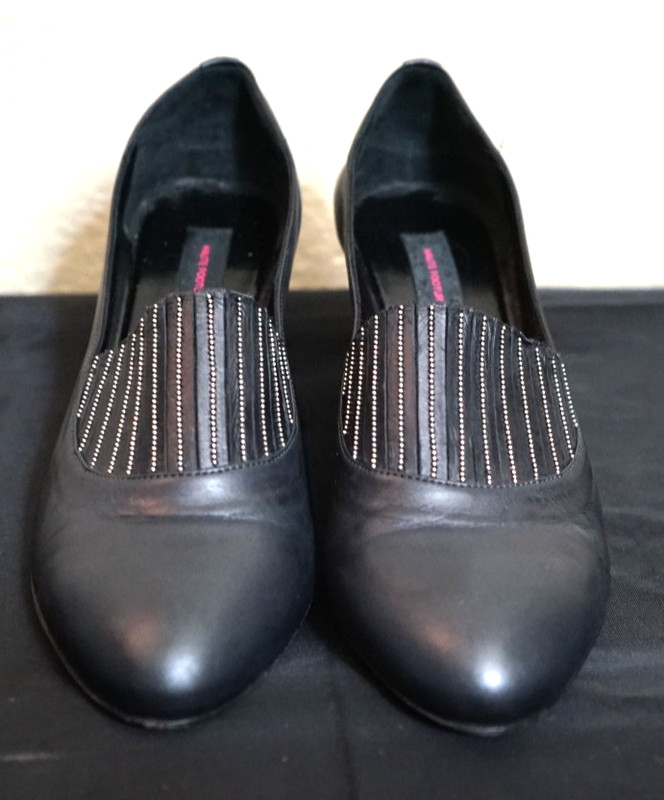 Haute Footure vero cuoio made in italy size 38 1/2 black leather wedge shoes