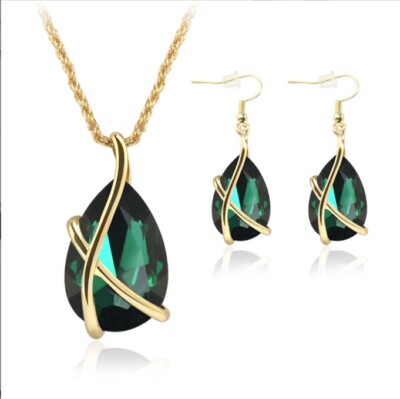 Set Di Orecchini E Collana Da Sposa In Cristallo Verde Per Donne