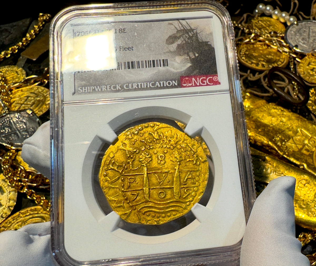 2ND FINEST KNOWN PERU 1705 8 ESCUDOS 